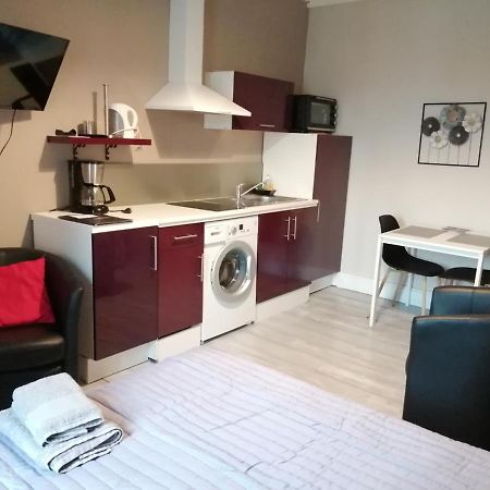 Joli Studio Dans Un Ancien Hotel Du XIX Siecle - Proche Toutes Commodites - Thermes Et Parc فيتيل المظهر الخارجي الصورة