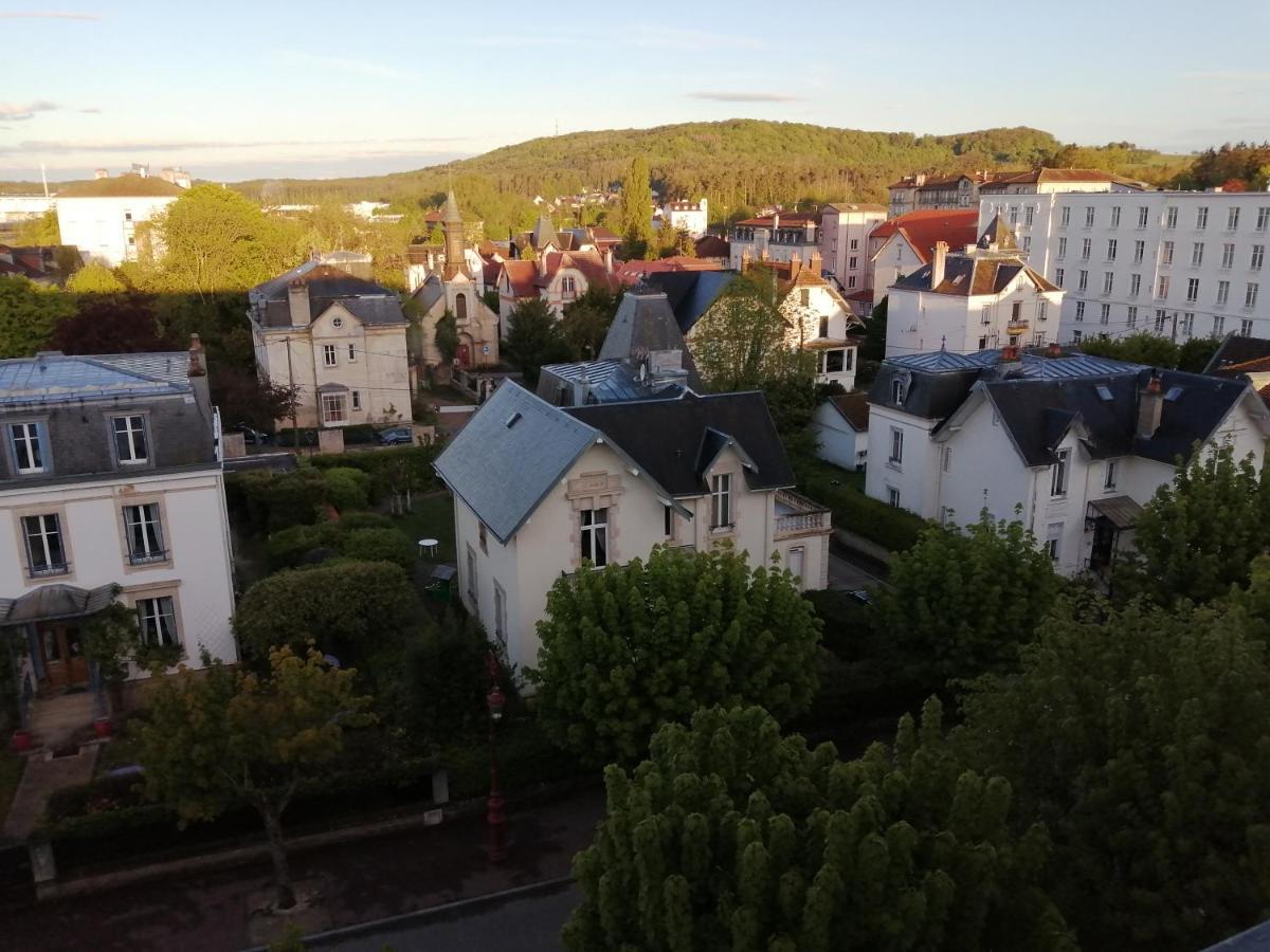 Joli Studio Dans Un Ancien Hotel Du XIX Siecle - Proche Toutes Commodites - Thermes Et Parc فيتيل المظهر الخارجي الصورة