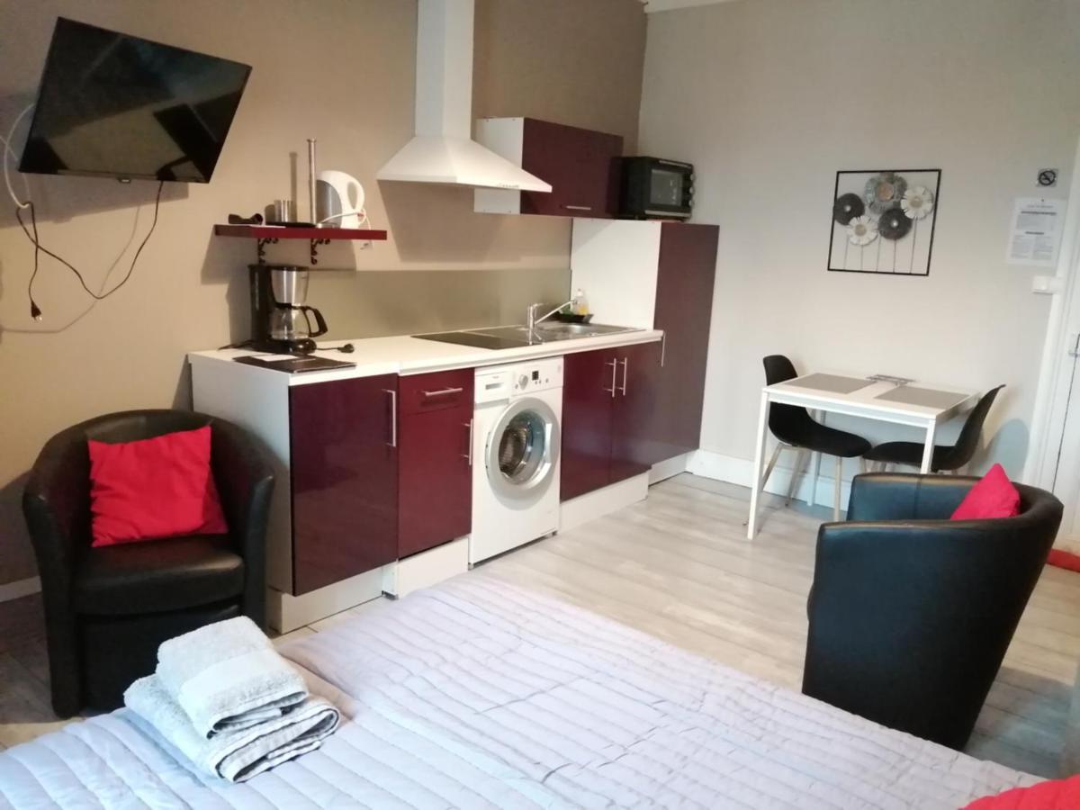 Joli Studio Dans Un Ancien Hotel Du XIX Siecle - Proche Toutes Commodites - Thermes Et Parc فيتيل المظهر الخارجي الصورة